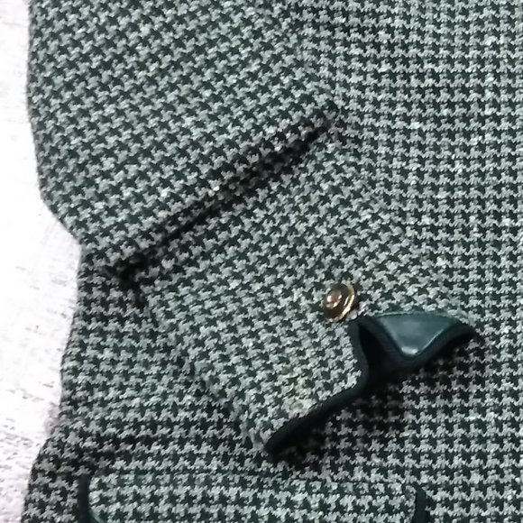 St John Collection by Marie Gray - Picture 2 of 8